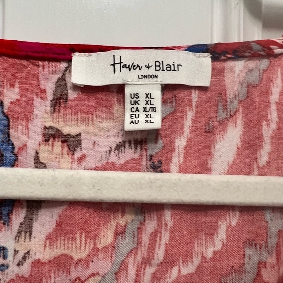 Multicolored V-Neck Flutter Sleeve Tie Front Blouse. Lightweight Women’s XL. - Picture 7 of 7